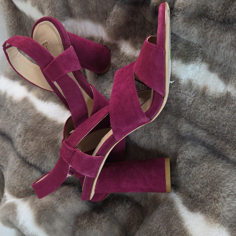ANTONIO MELANI Magenta Suede Block Heel Sandals